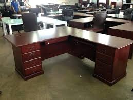 second hand office desk for sale in delhi post thumbnail image